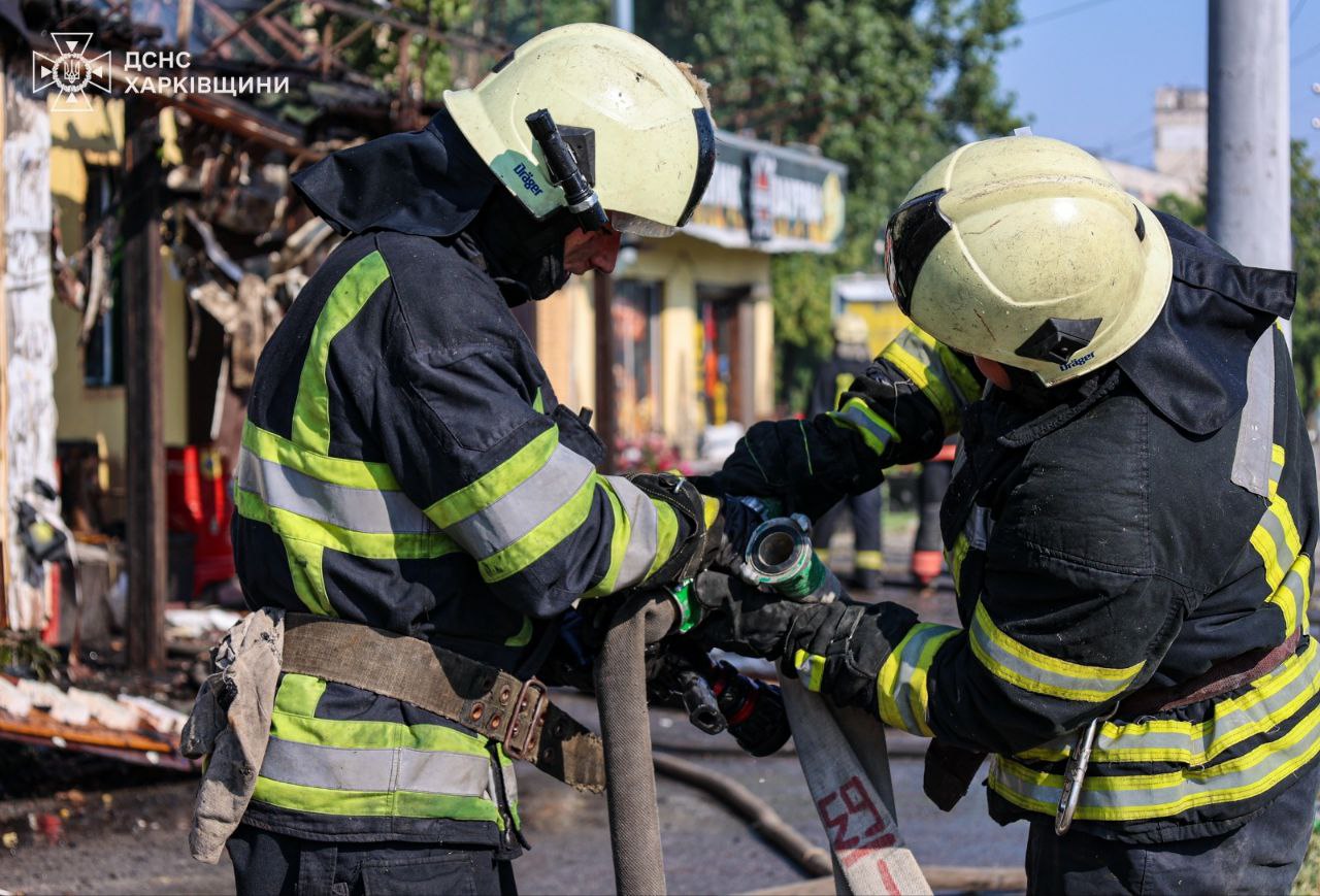 Загасили пожежу у кафе вогнеборці міста: Новини Харкова